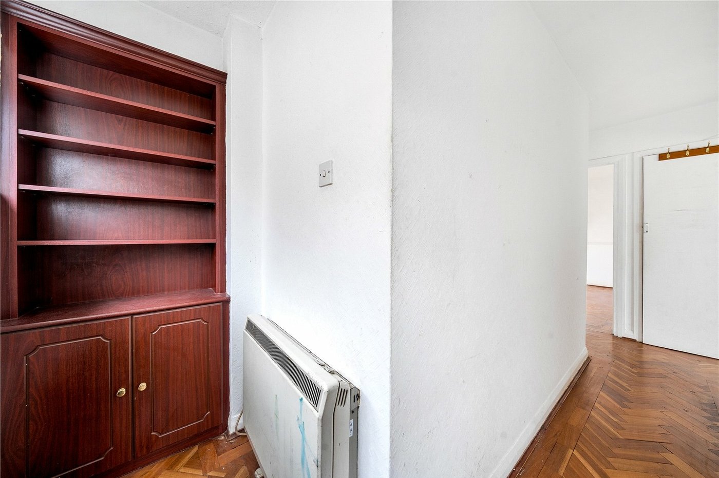 2 bedroom property for sale in  | Robinson Jackson