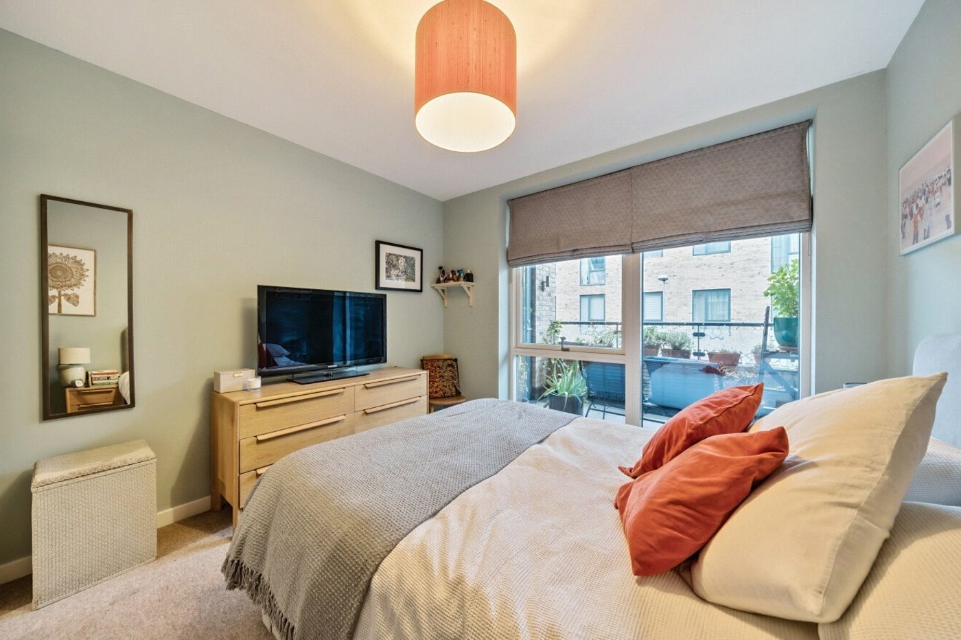 1 bedroom property for sale in London | Robinson Jackson