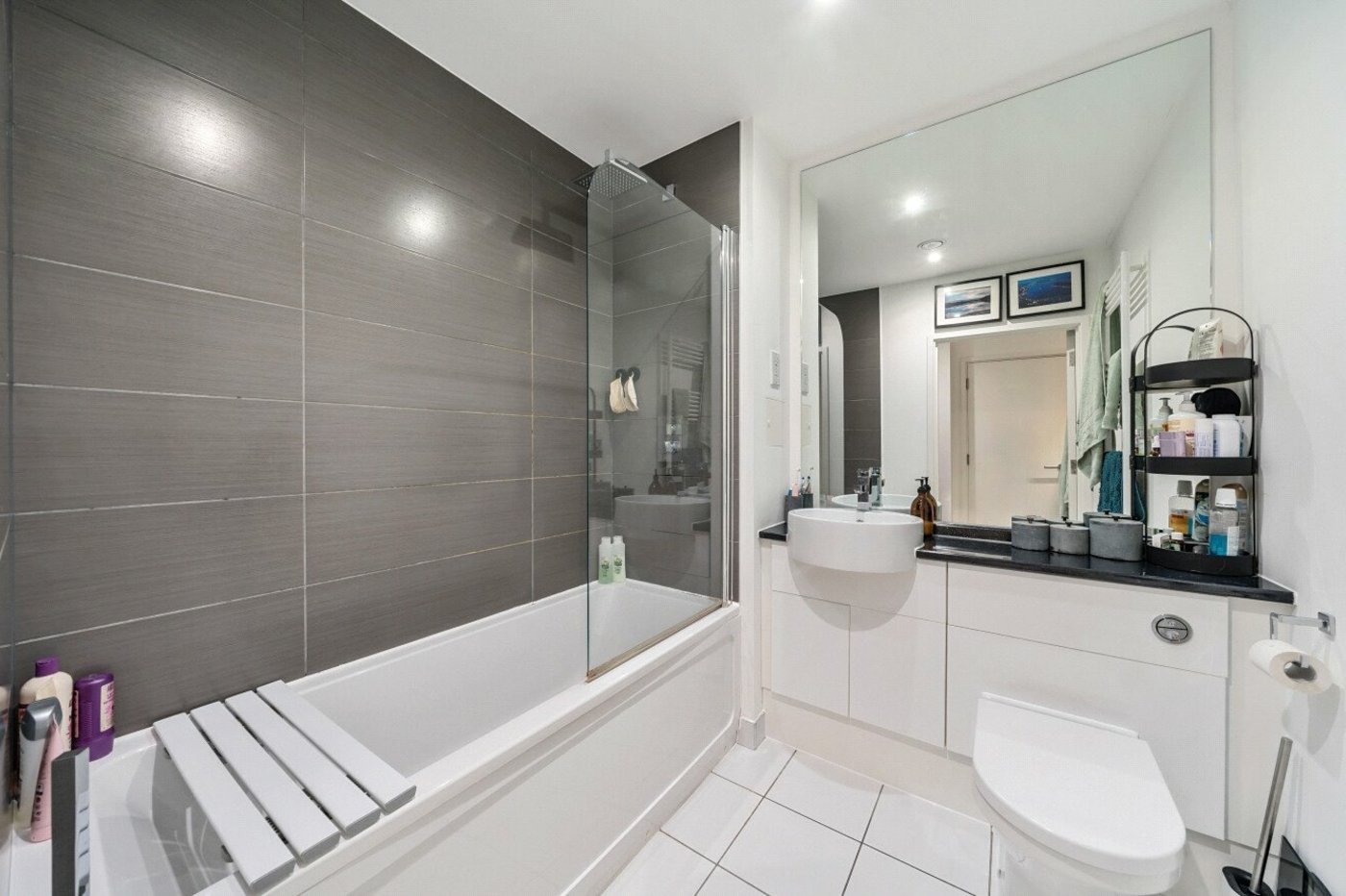 1 bedroom property for sale in London | Robinson Jackson