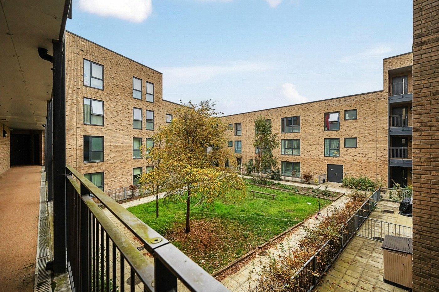 1 bedroom property for sale in London | Robinson Jackson