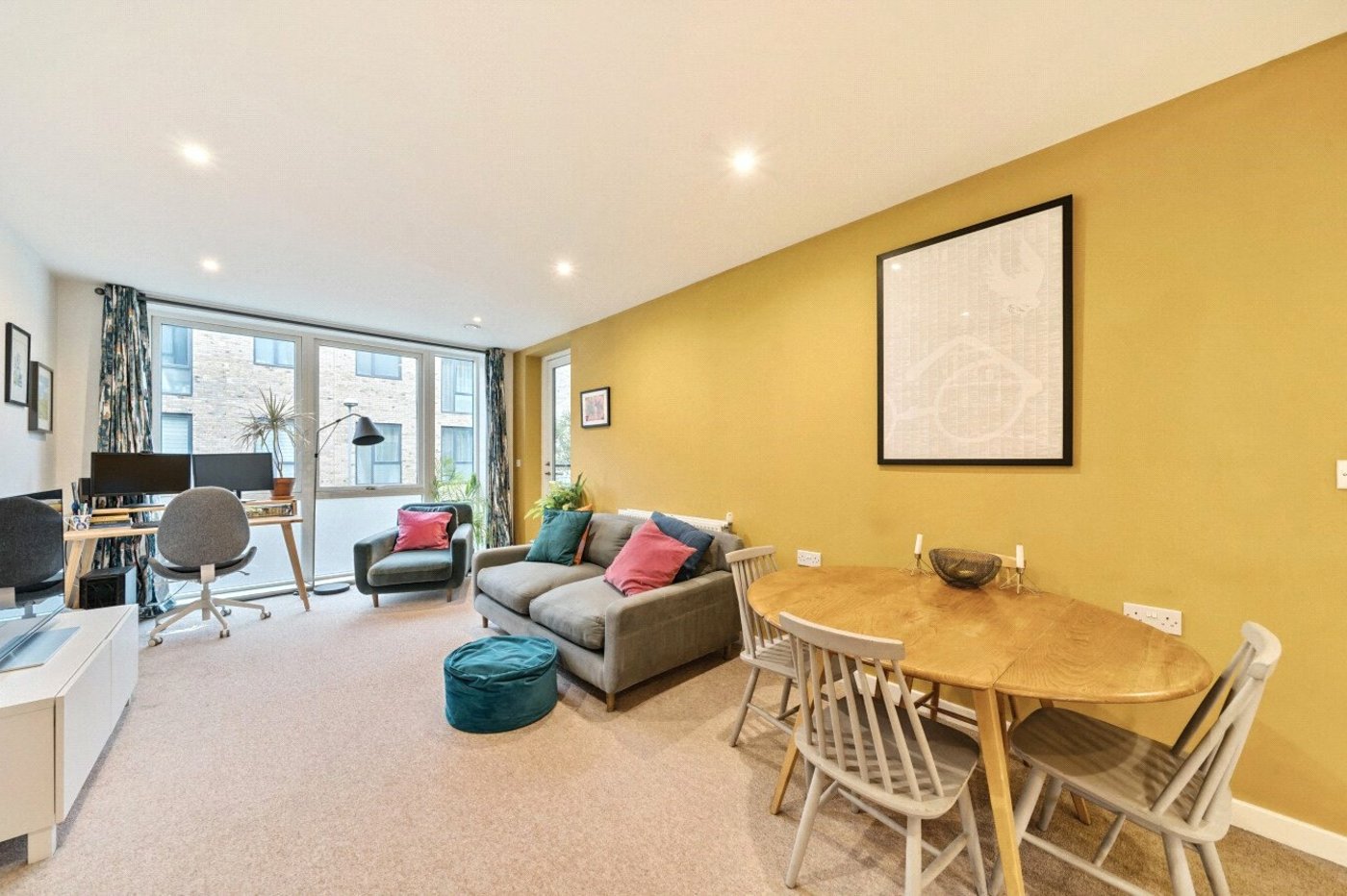 1 bedroom property for sale in London | Robinson Jackson