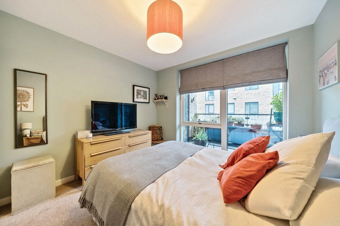 1 bedroom property for sale in London | Robinson Jackson