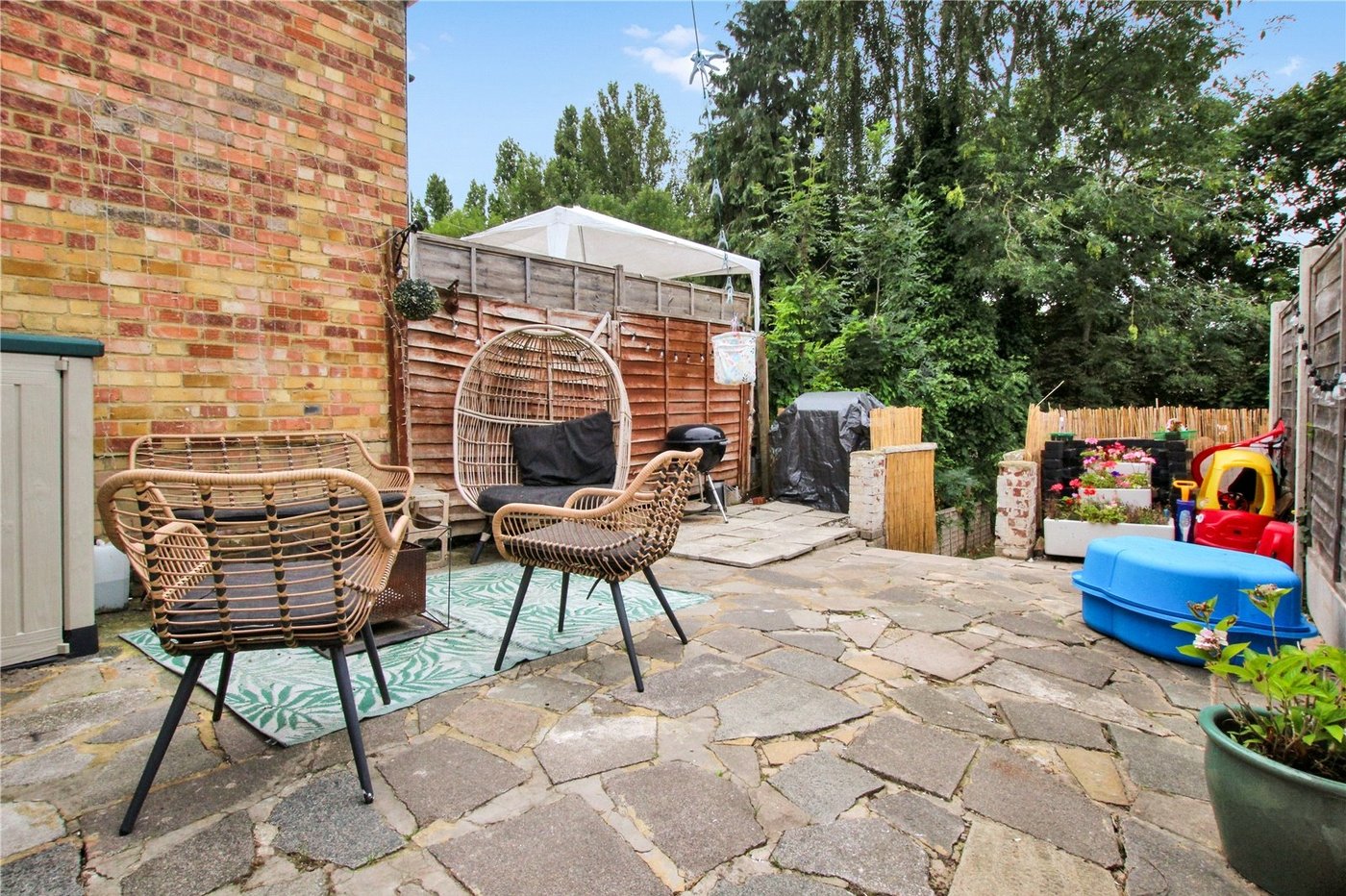 2 bedroom house for sale in Shooters Hill | Robinson Jackson