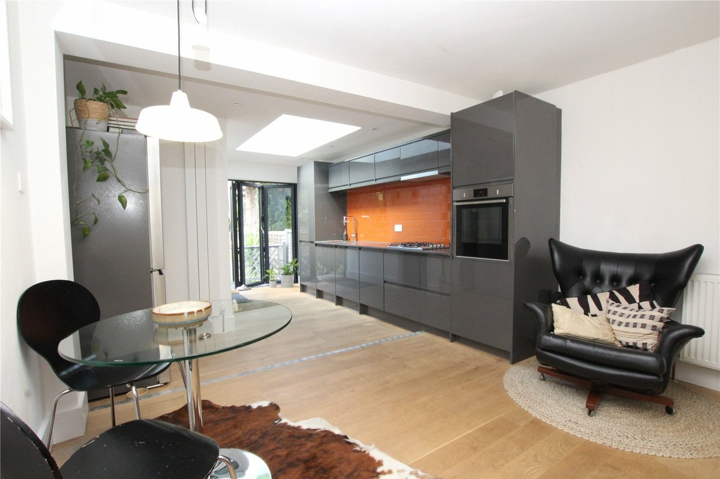 2 bedroom house for sale in Shooters Hill | Robinson Jackson