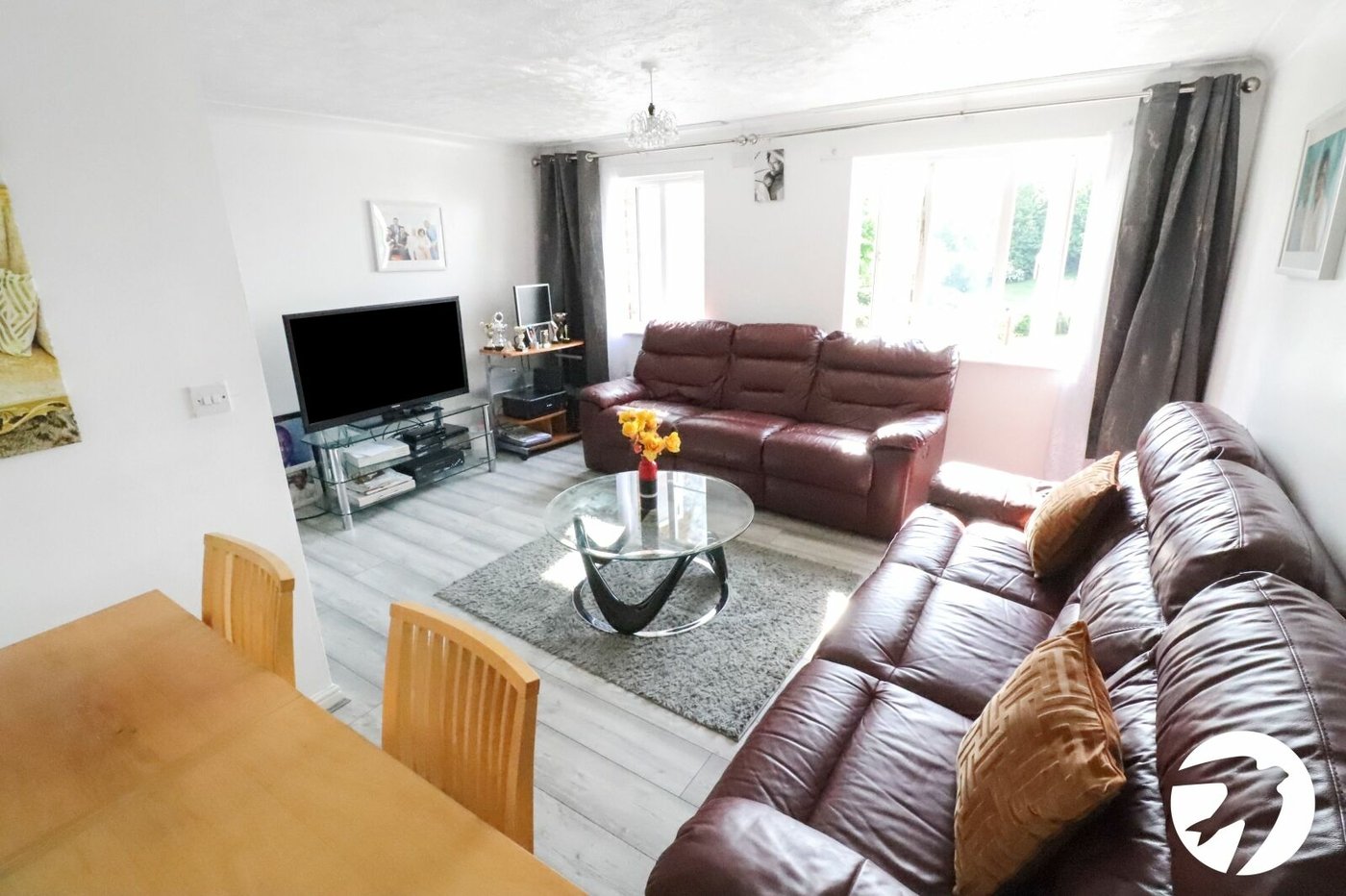 4 bedroom property for sale in London | Robinson Jackson