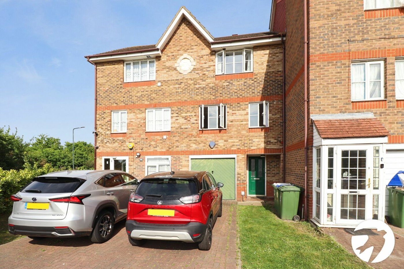 4 bedroom property for sale in London | Robinson Jackson