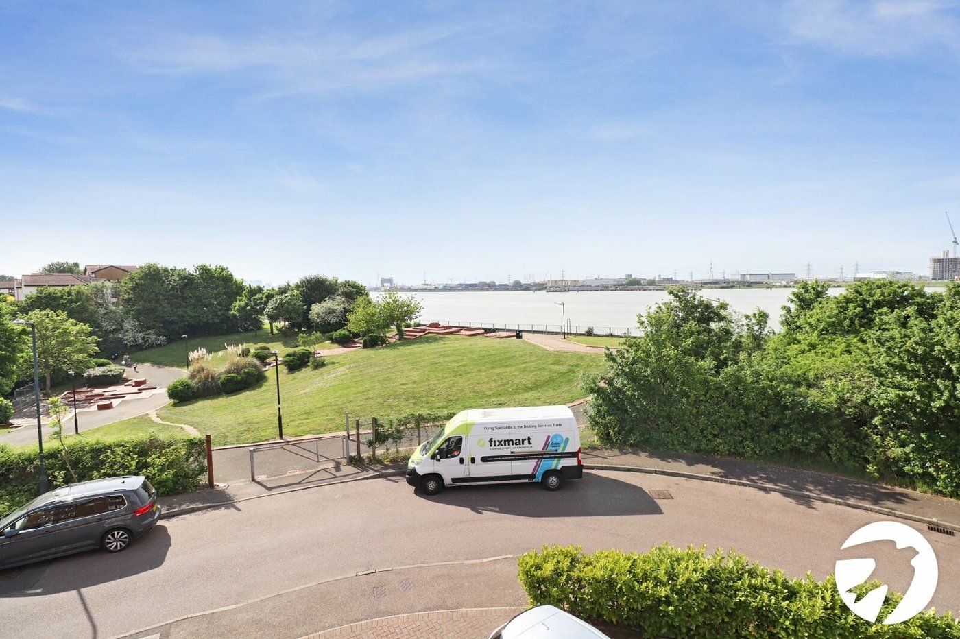 4 bedroom property for sale in London | Robinson Jackson