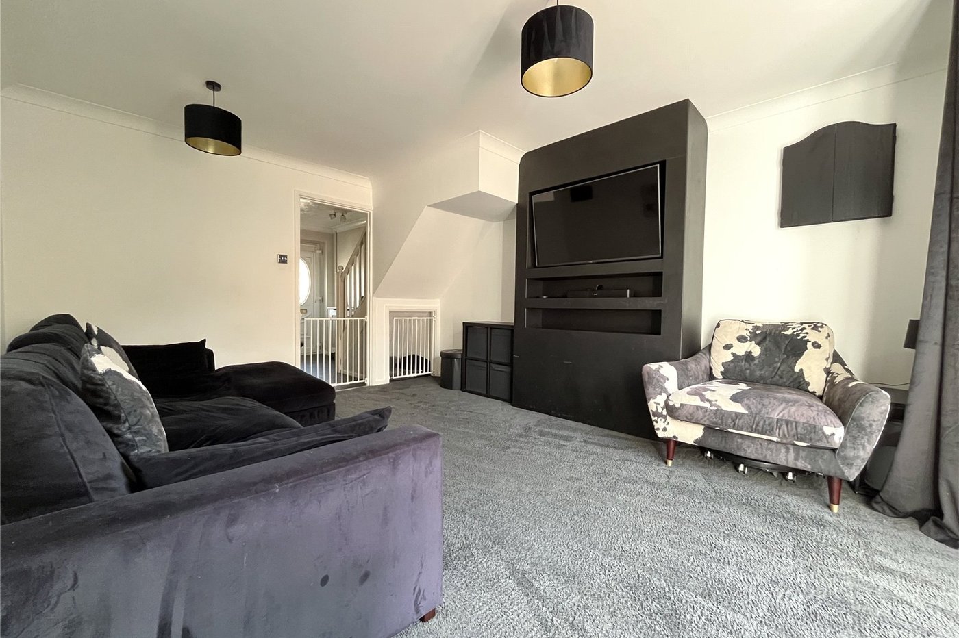 2 bedroom house for sale in Walderslade | Robinson Michael & Jackson