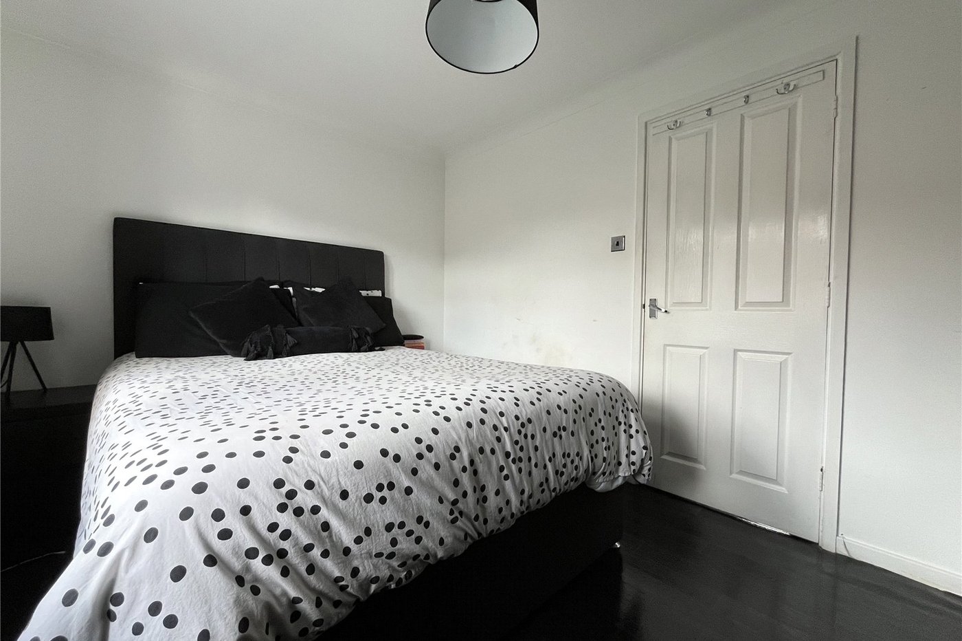 2 bedroom house for sale in Walderslade | Robinson Michael & Jackson