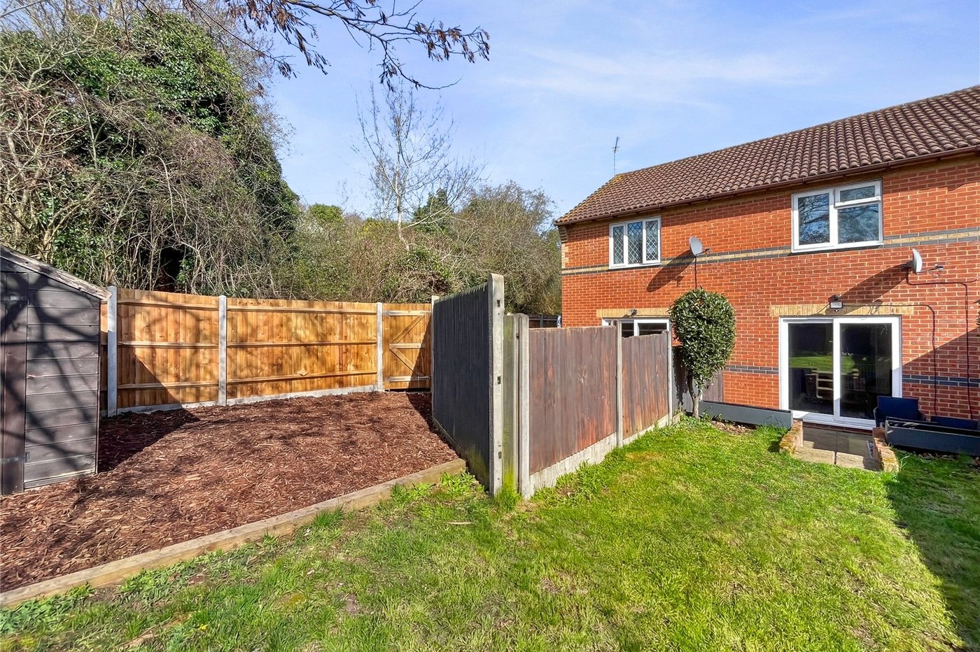 2 bedroom house for sale in Walderslade | Robinson Michael & Jackson