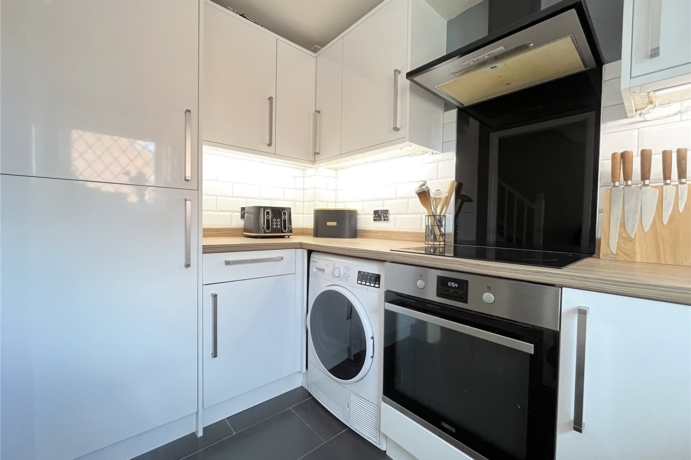 2 bedroom house for sale in Walderslade | Robinson Michael & Jackson