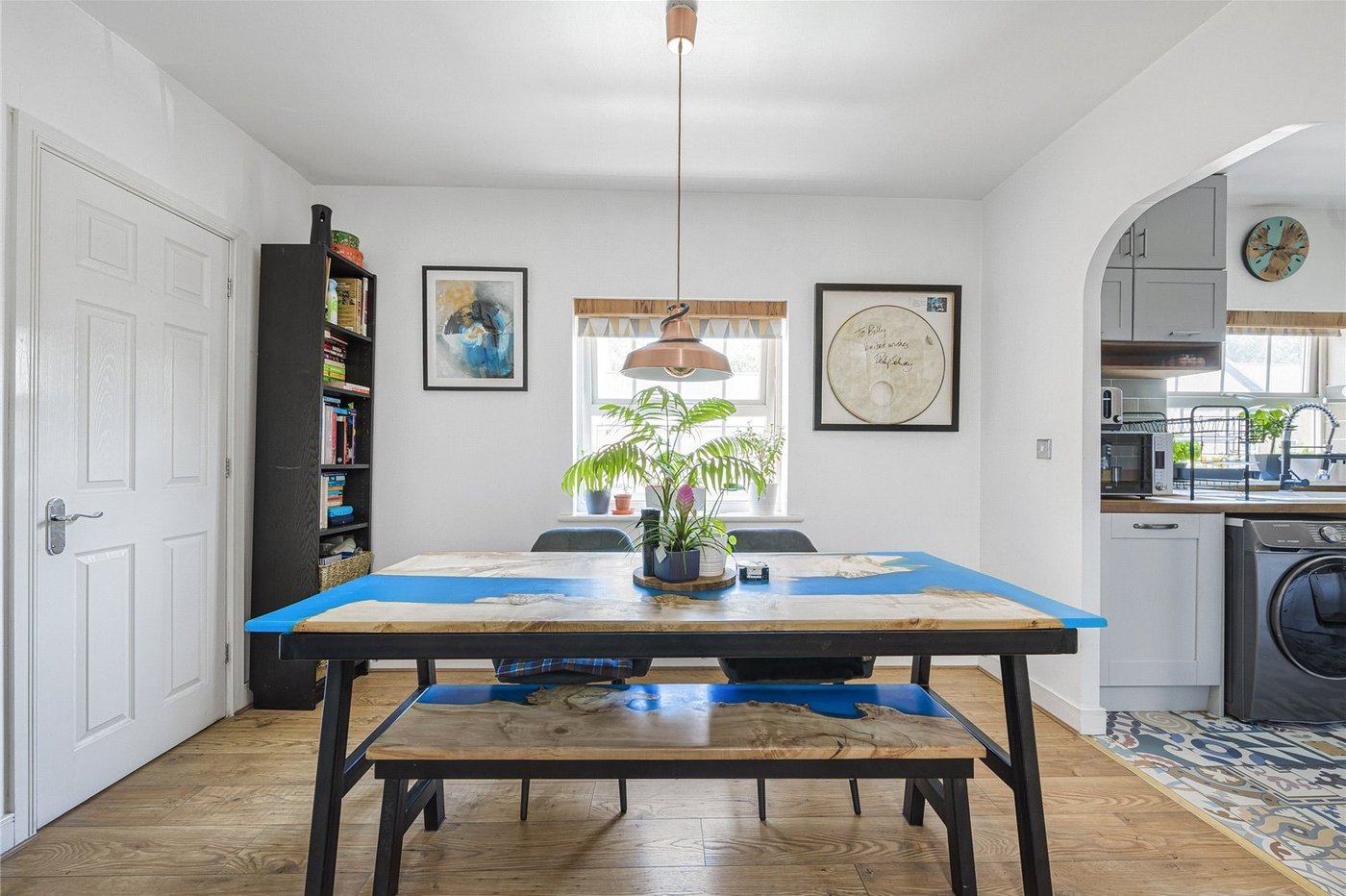 2 bedroom property for sale in Greenhithe | Robinson Jackson