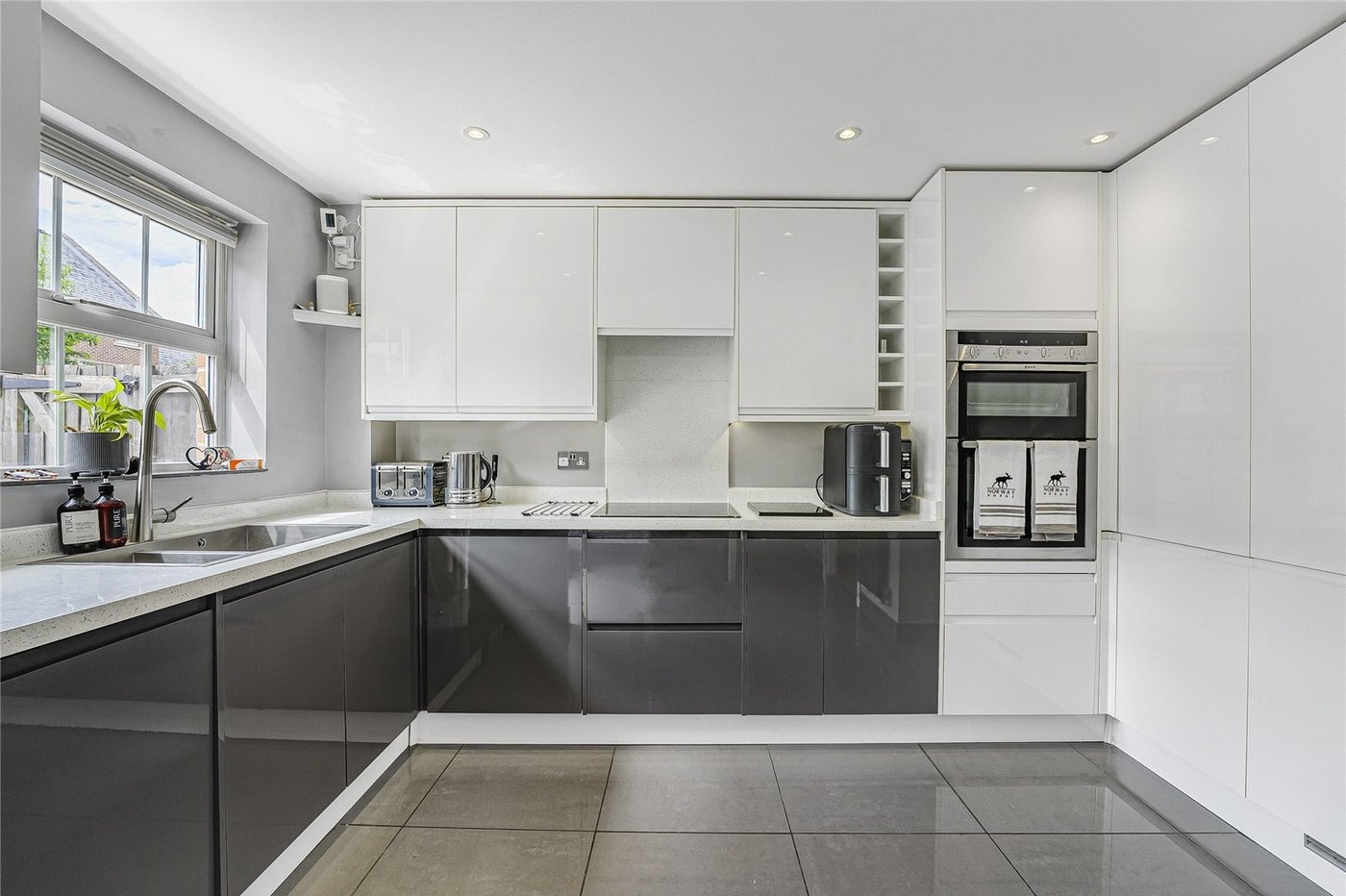 3 bedroom house for sale in Greenhithe | Robinson Jackson