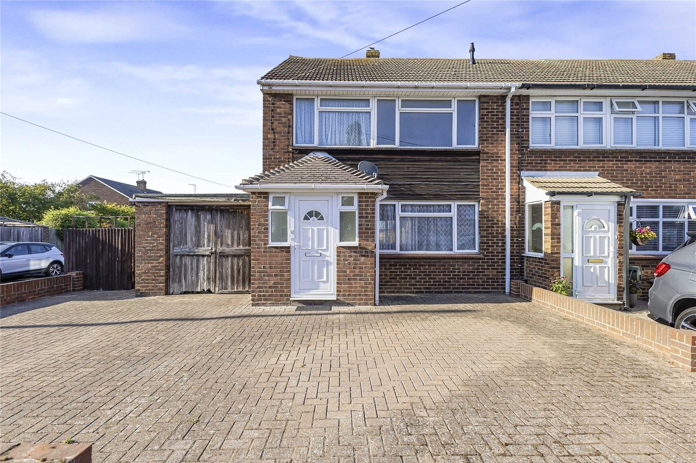 3 bedroom house for sale in Cliffe | Robinson Michael & Jackson
