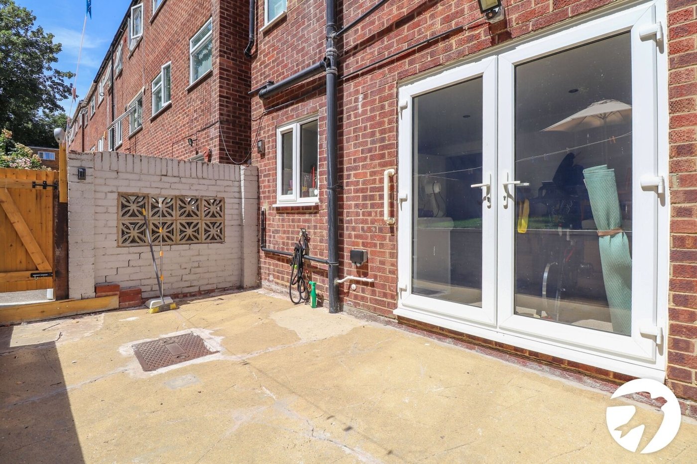 4 bedroom property for sale in Belvedere | Robinson Jackson