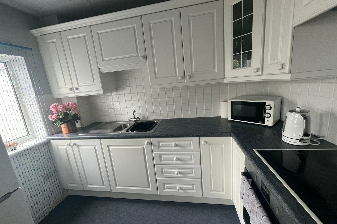 2 bedroom property for sale in West Street | Robinson Michael & Jackson