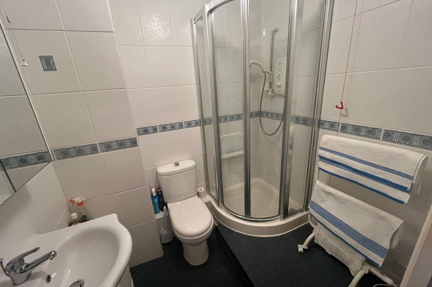 2 bedroom property for sale in West Street | Robinson Michael & Jackson