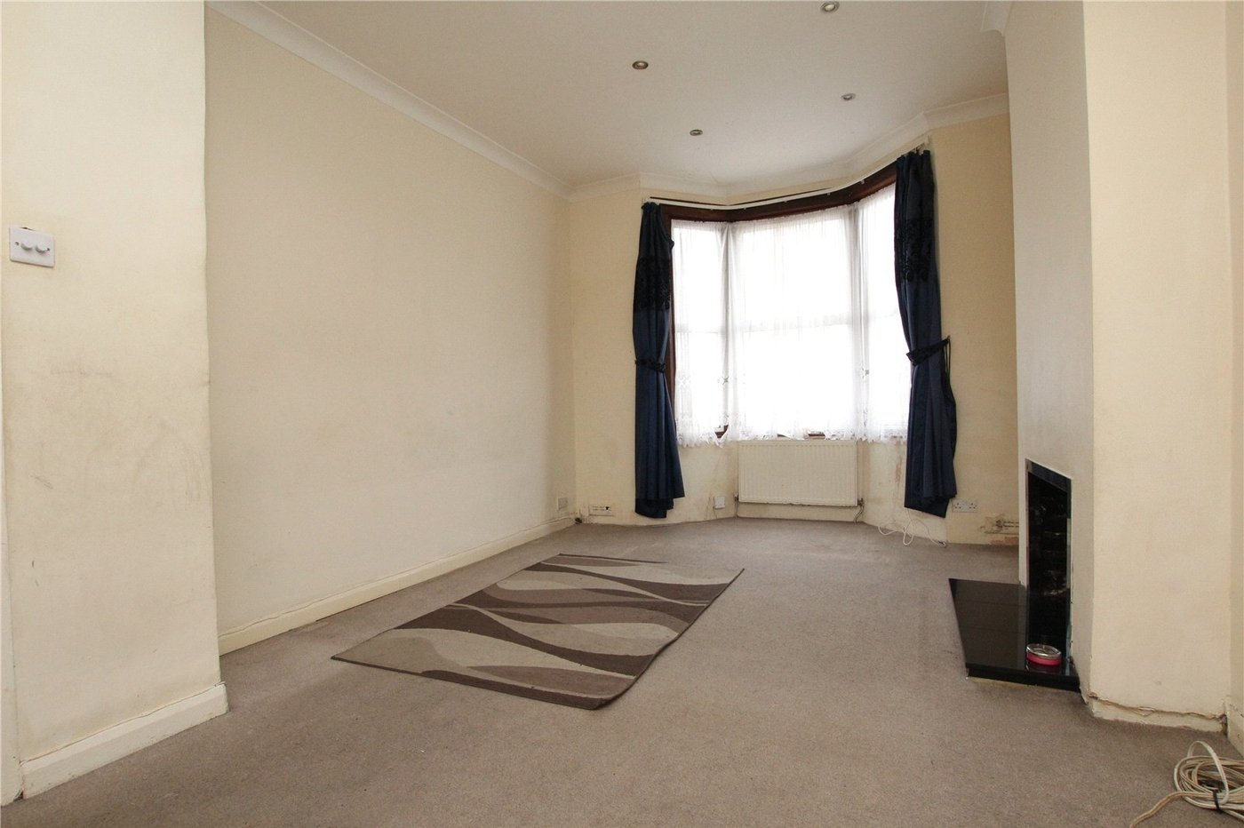 2 bedroom house for sale in Plumstead | Robinson Jackson