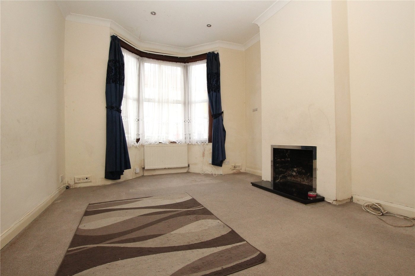 2 bedroom house for sale in Plumstead | Robinson Jackson