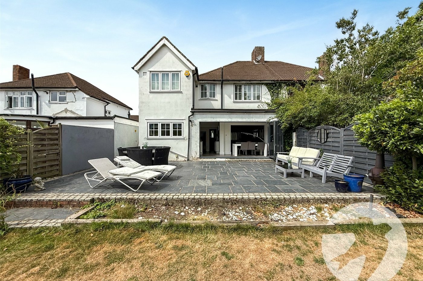 4 bedroom house for sale in Eltham Heights | Robinson Jackson