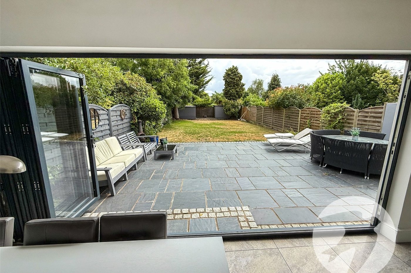 4 bedroom house for sale in Eltham Heights | Robinson Jackson