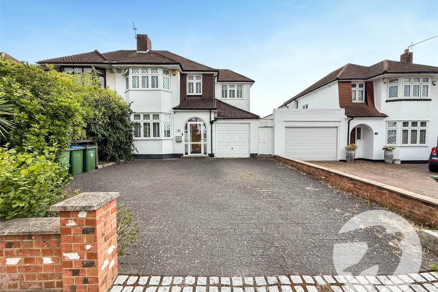 4 bedroom house for sale in Eltham Heights | Robinson Jackson