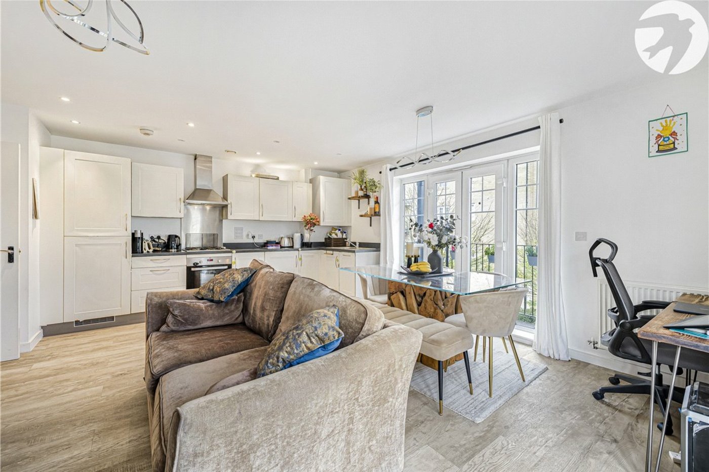 2 bedroom property for sale in Bromley | Robinson Jackson