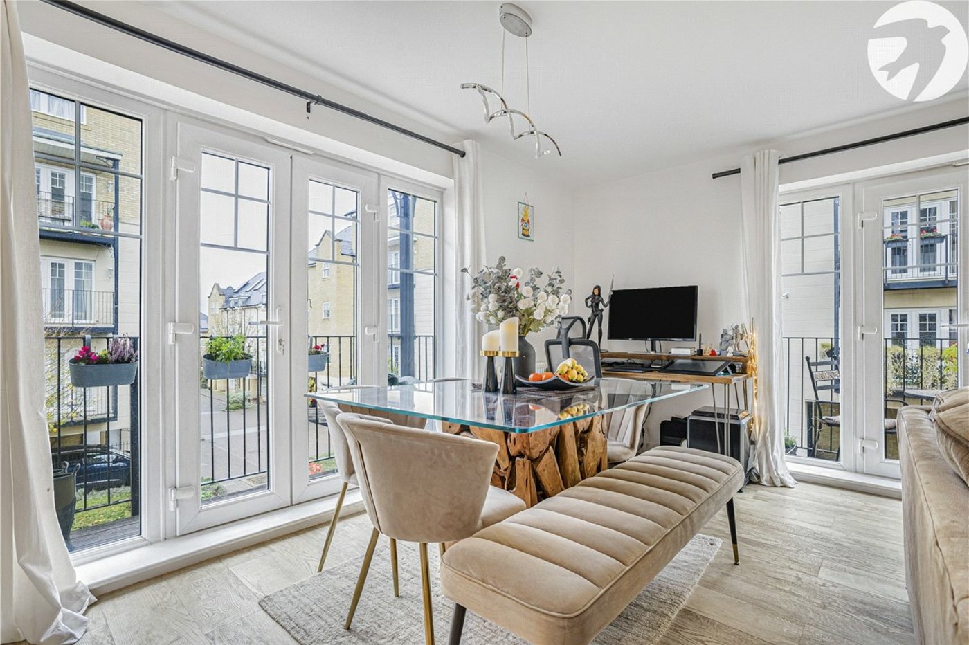 2 bedroom property for sale in Bromley | Robinson Jackson