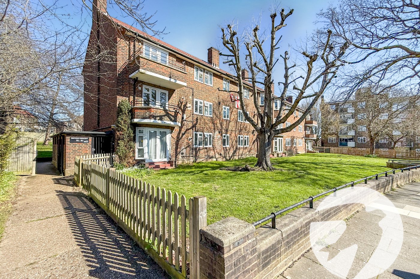 1 bedroom property for sale in London | Robinson Jackson