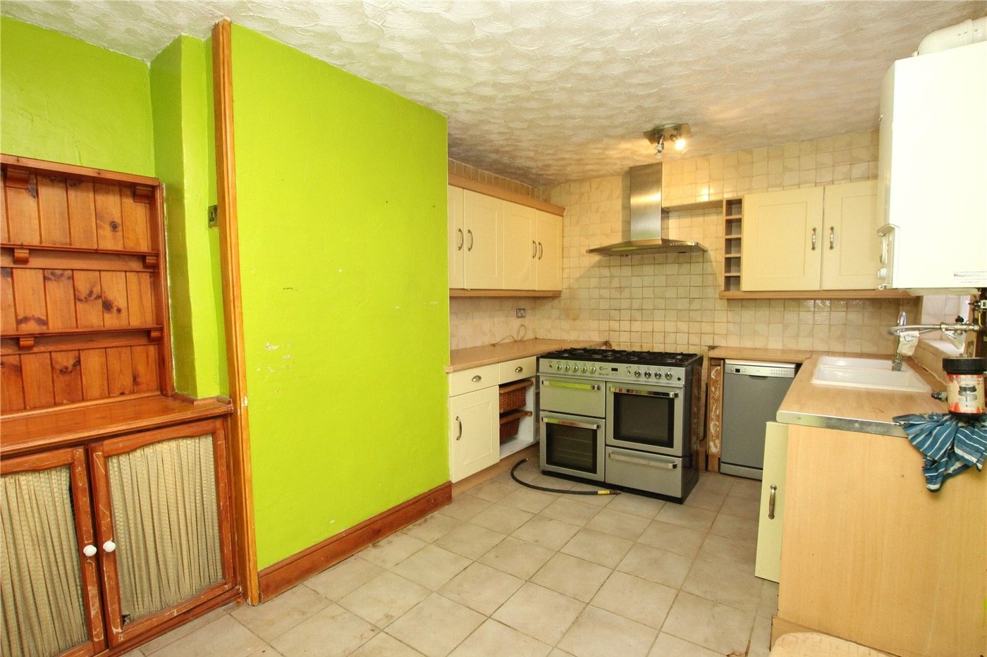 4 bedroom house for sale in Plumstead Common | Robinson Jackson