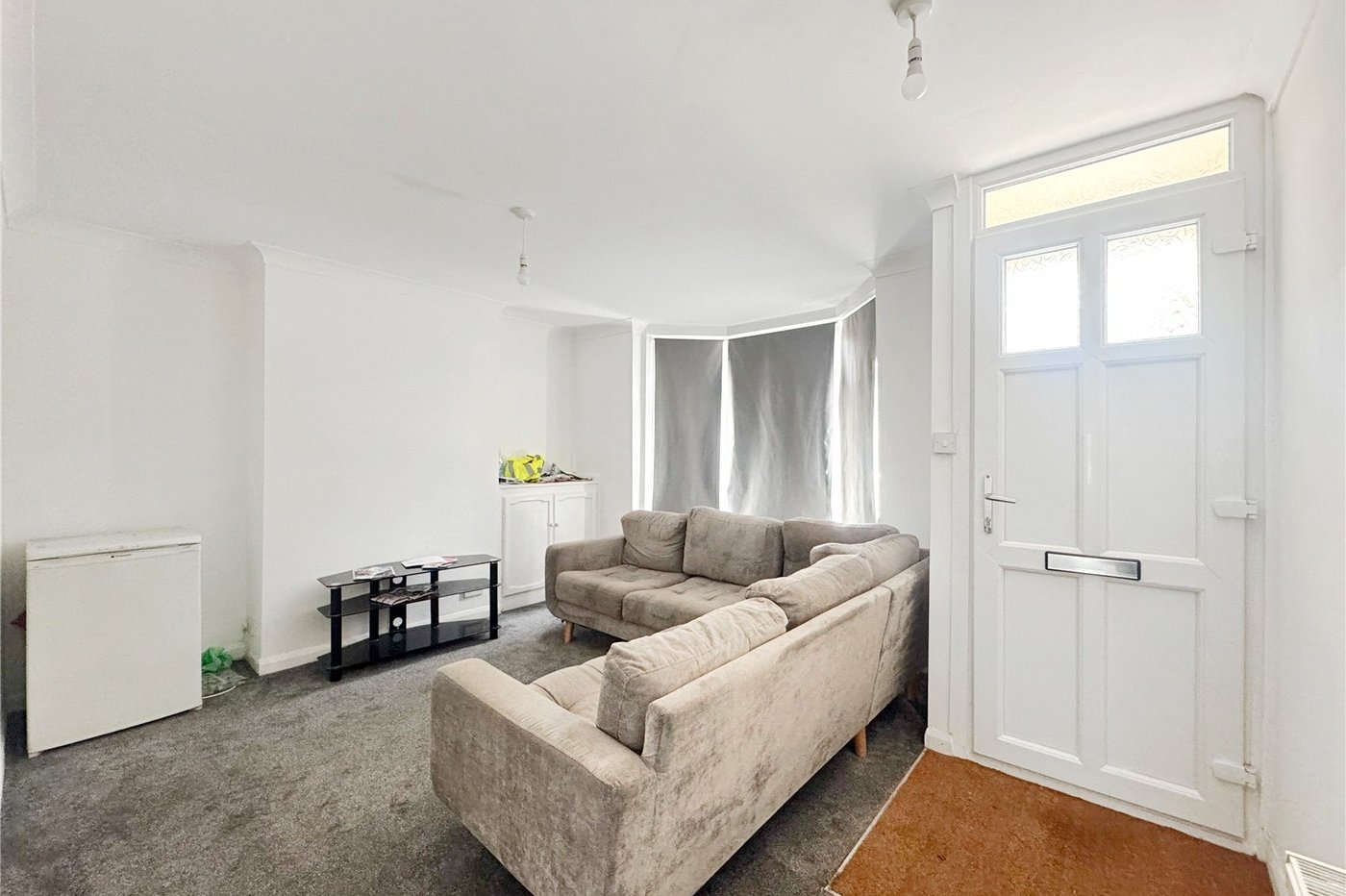 2 bedroom property for sale in Gillingham | Robinson Michael & Jackson
