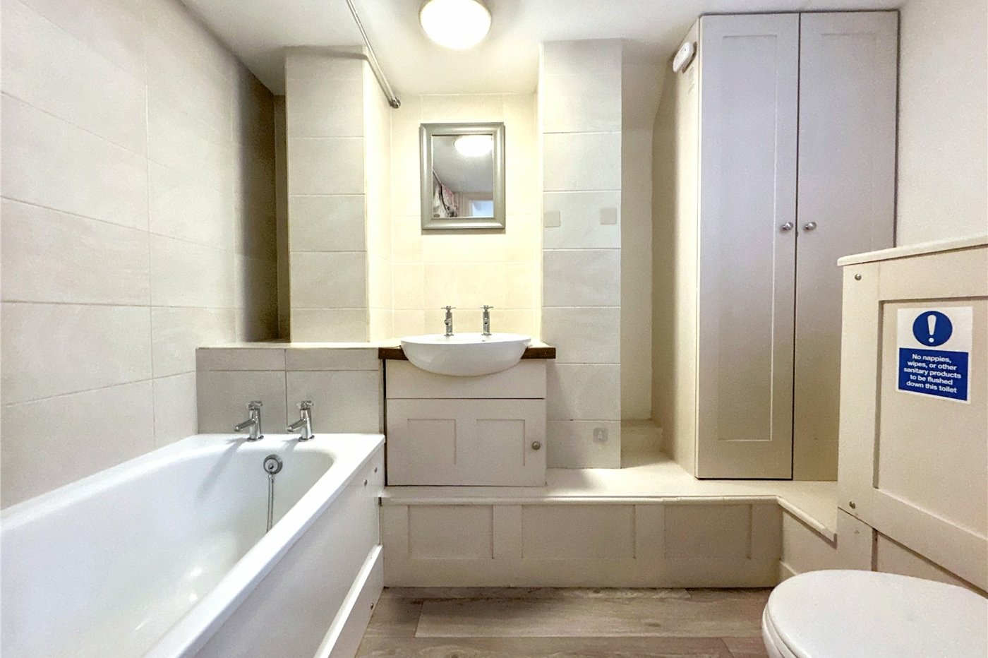 1 bedroom property for sale in Gillingham | Robinson Michael & Jackson