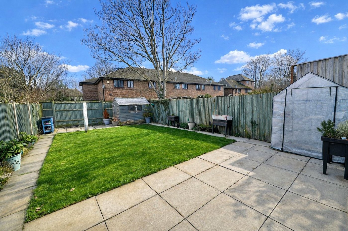 3 bedroom house for sale in London | Robinson Jackson