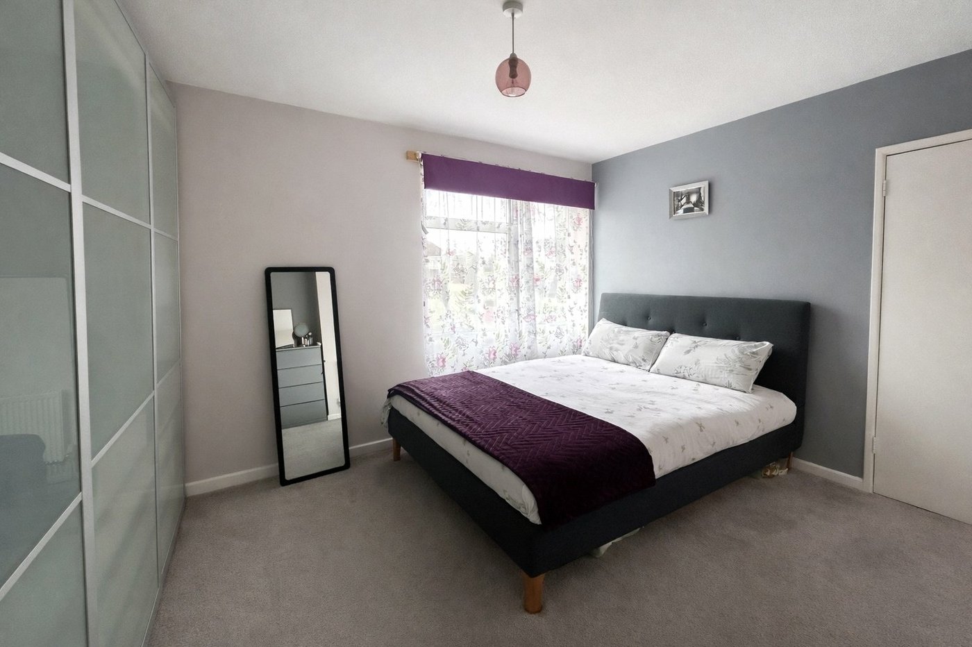 3 bedroom house for sale in London | Robinson Jackson