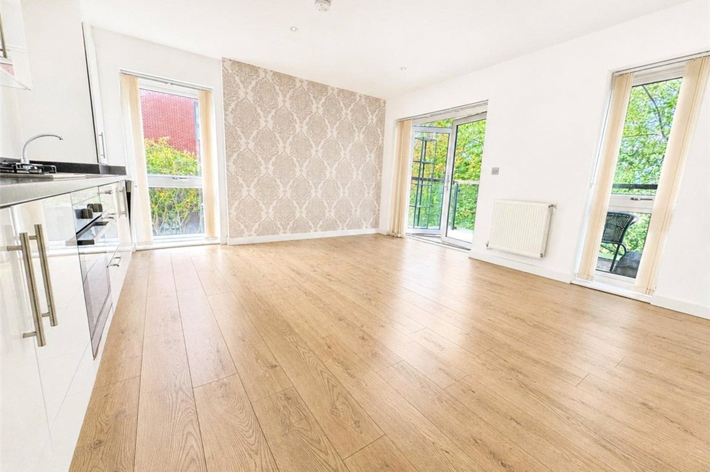 2 bedroom property for sale in St Mary Cray | Robinson Jackson