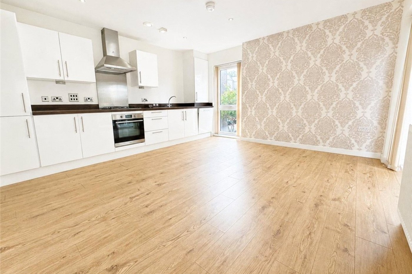 2 bedroom property for sale in St Mary Cray | Robinson Jackson