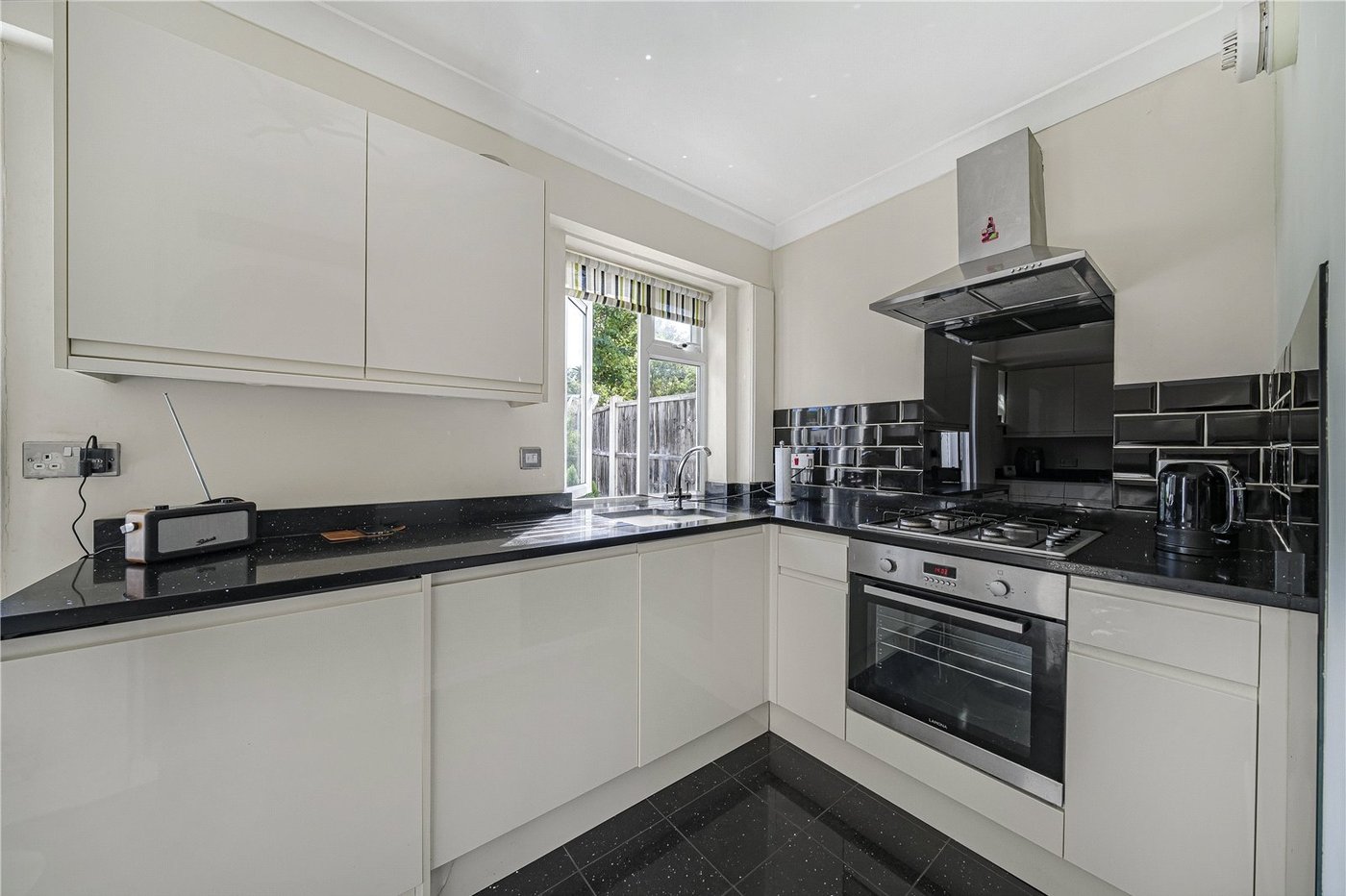 2 bedroom house for sale in Crayford | Robinson Jackson