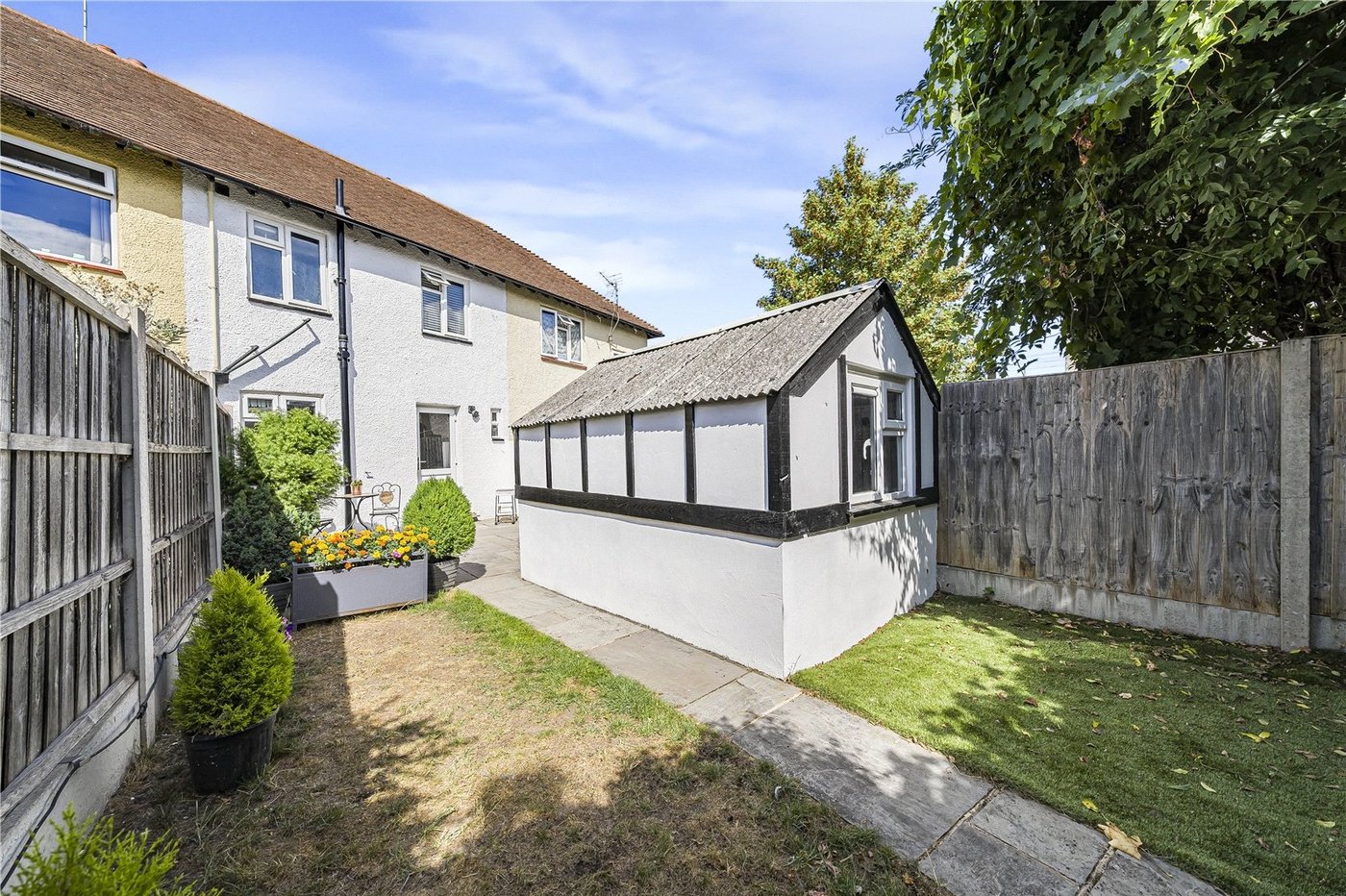 2 bedroom house for sale in Crayford | Robinson Jackson