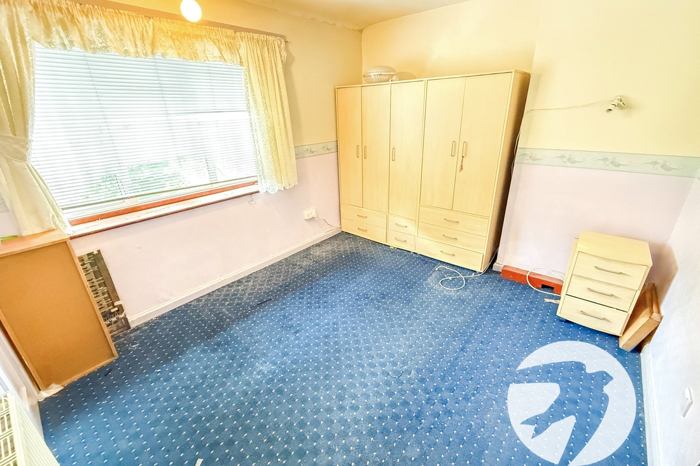 2 bedroom house for sale in London | Robinson Jackson