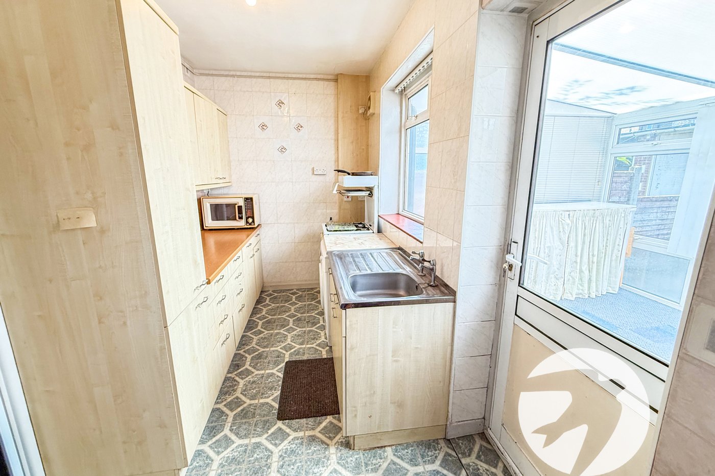 2 bedroom house for sale in London | Robinson Jackson