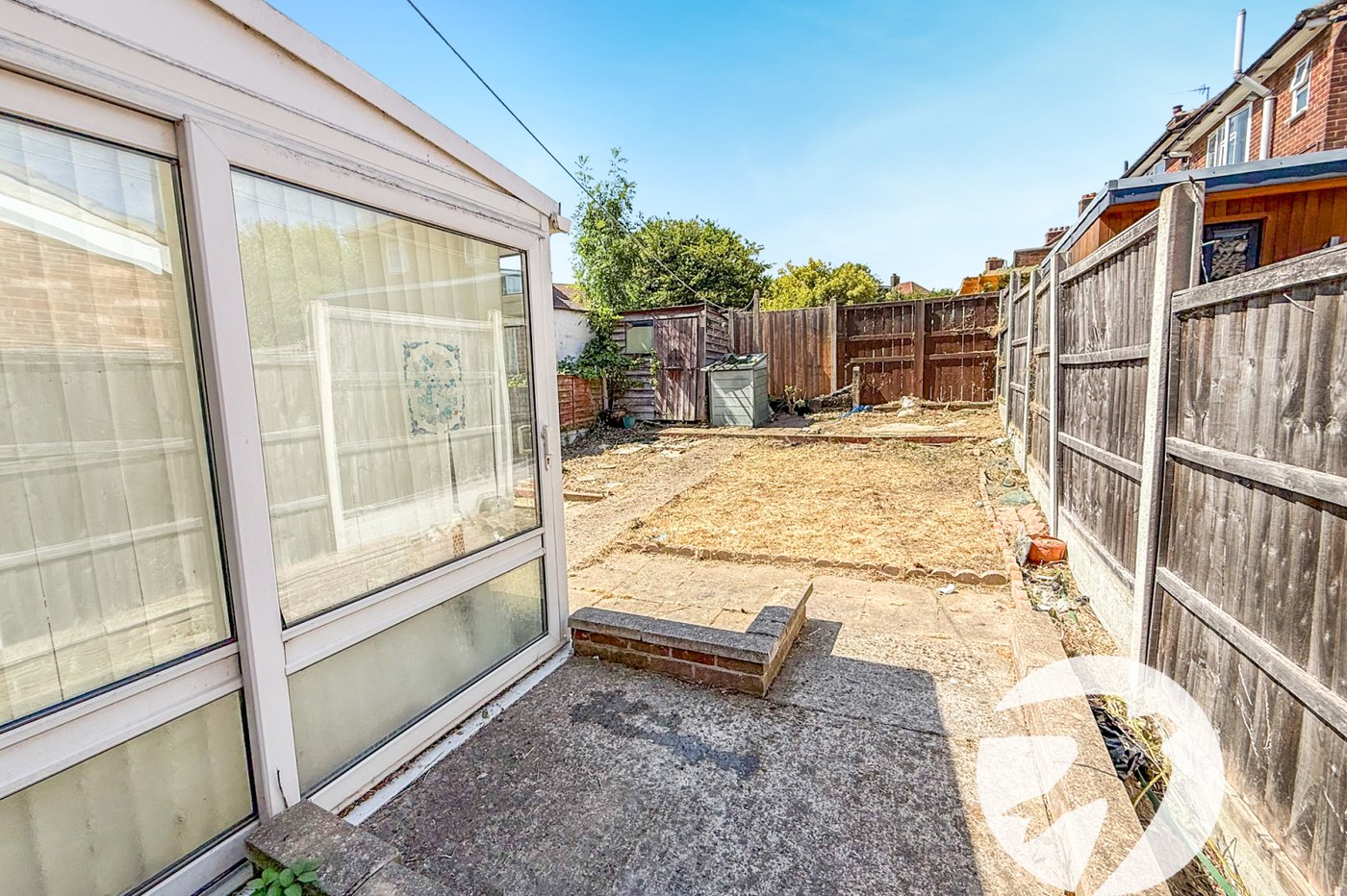 2 bedroom house for sale in London | Robinson Jackson