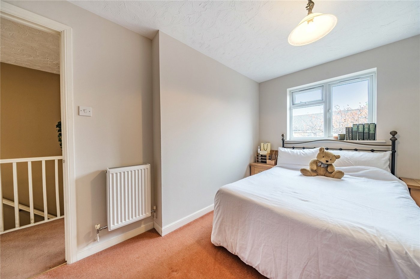 3 bedroom house for sale in London | Robinson Jackson