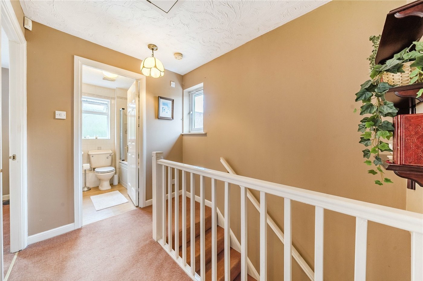 3 bedroom house for sale in London | Robinson Jackson