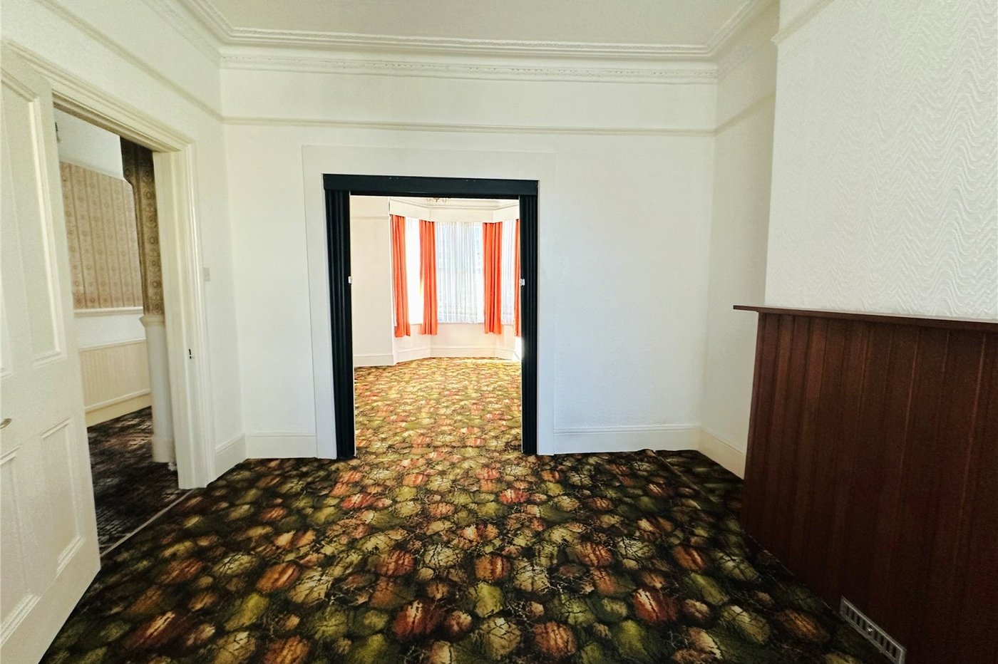 3 bedroom house for sale in London | Robinson Jackson