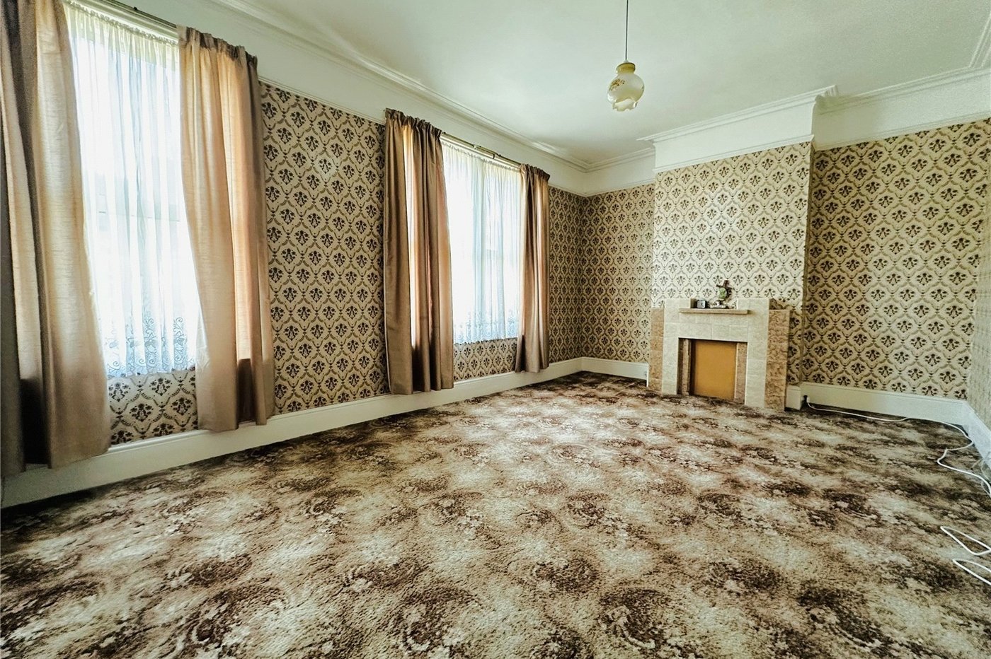 3 bedroom house for sale in London | Robinson Jackson