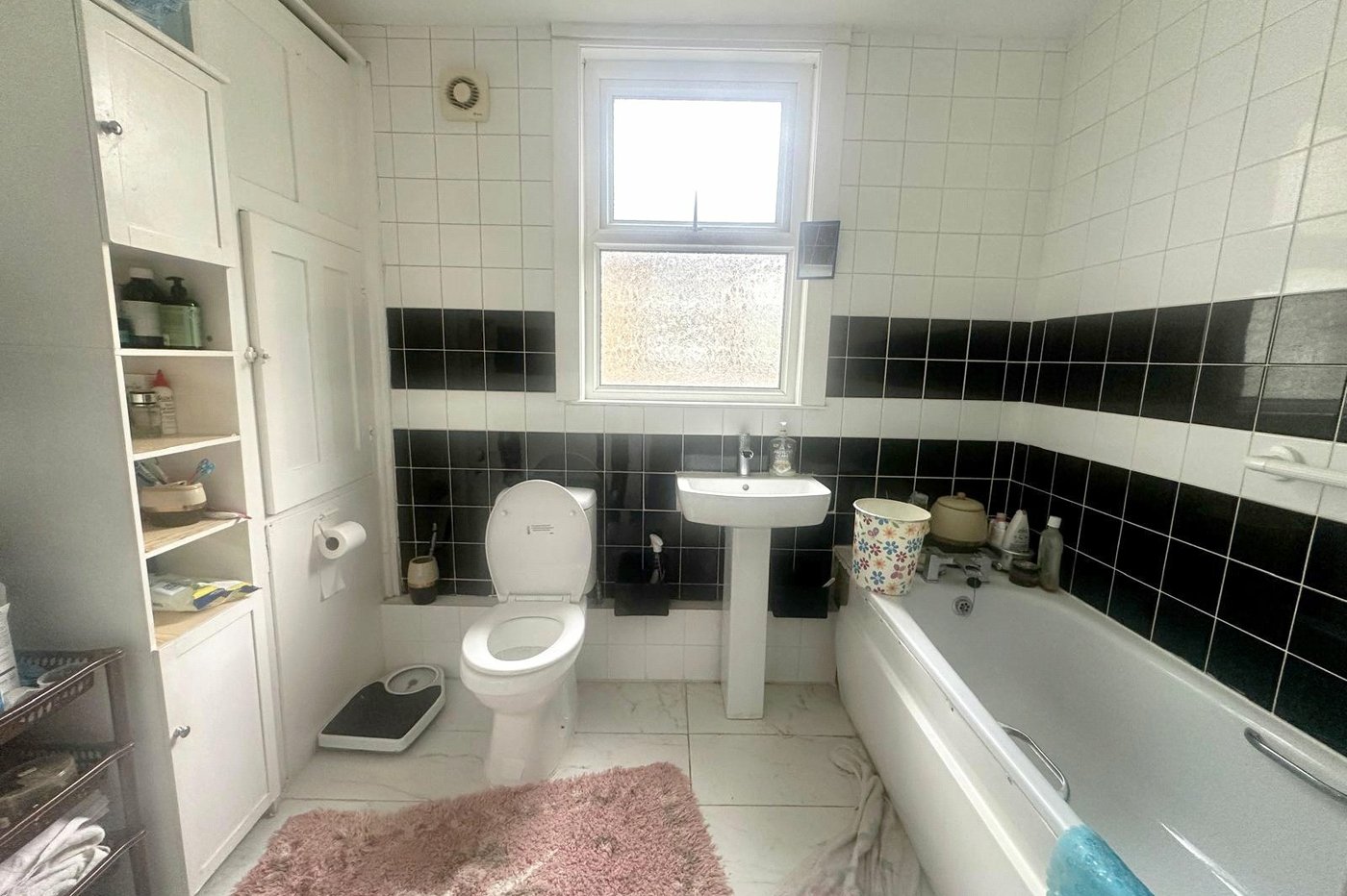 4 bedroom house for sale in London | Robinson Jackson