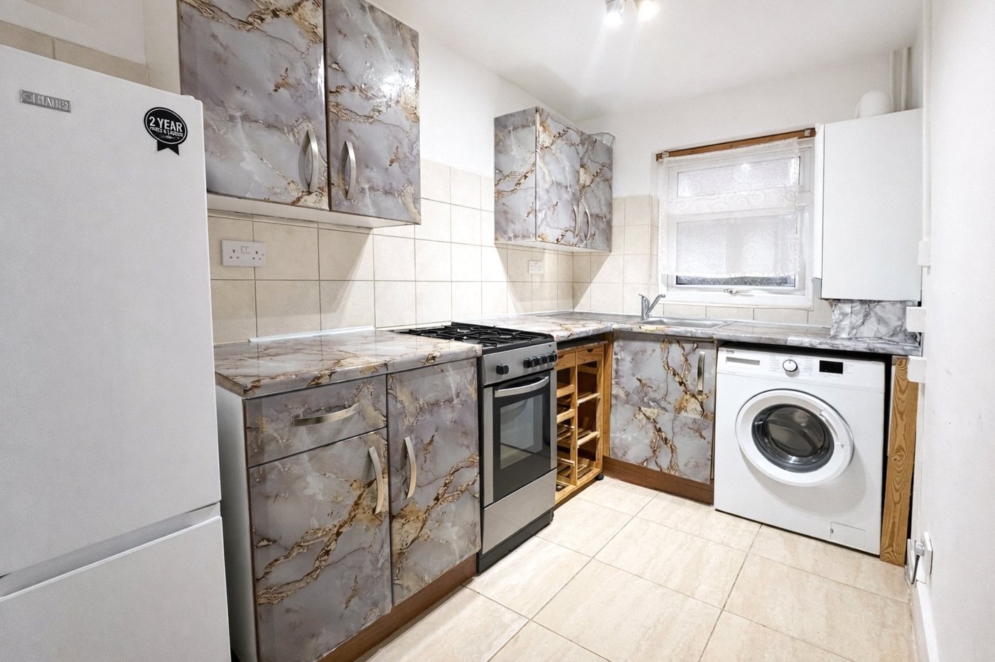 2 bedroom property for sale in London | Robinson Jackson
