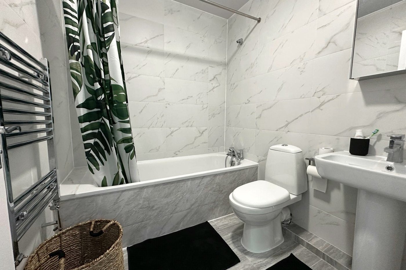 2 bedroom property for sale in London | Robinson Jackson