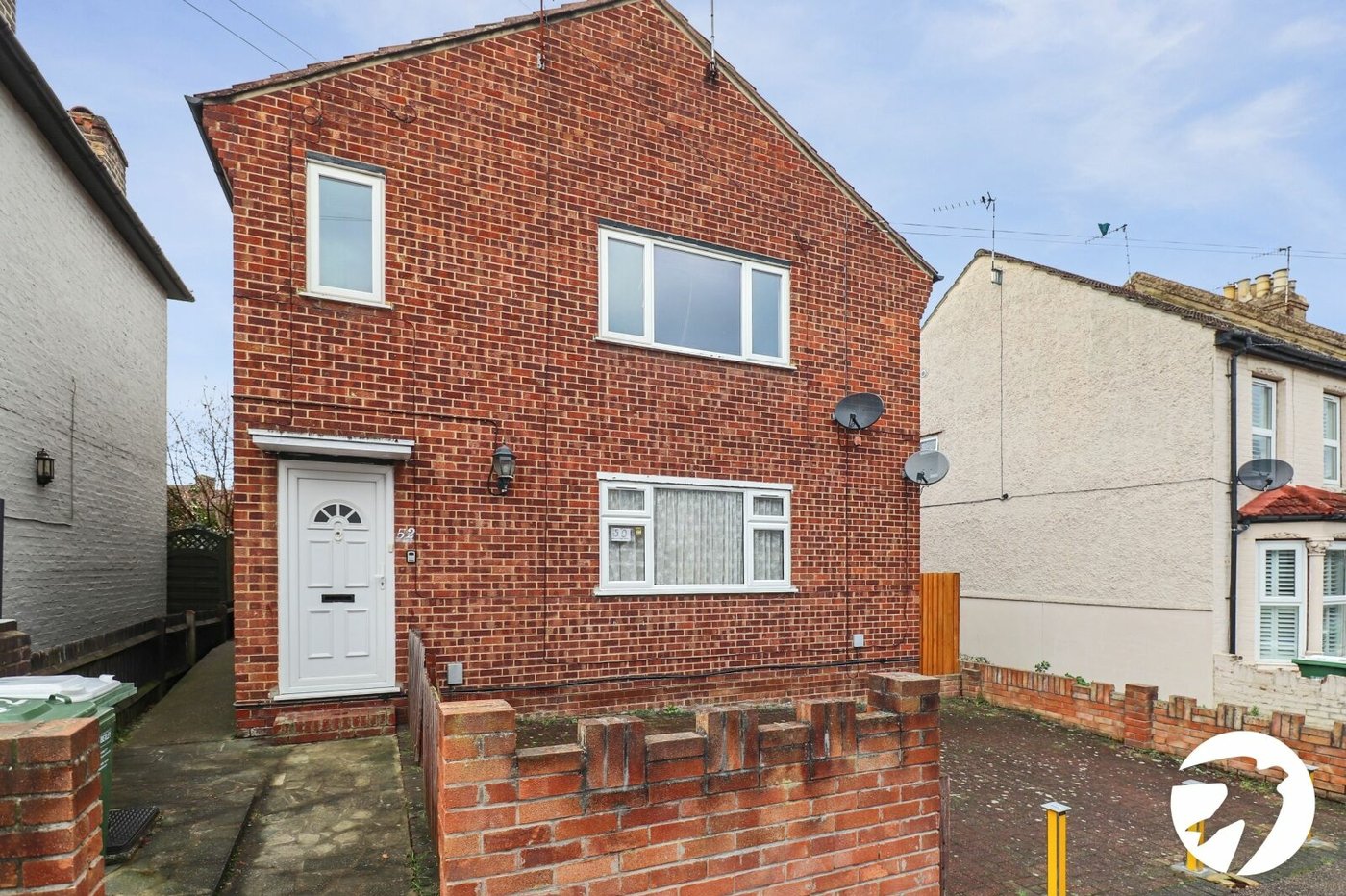 2 bedroom property for sale in Belvedere | Robinson Jackson