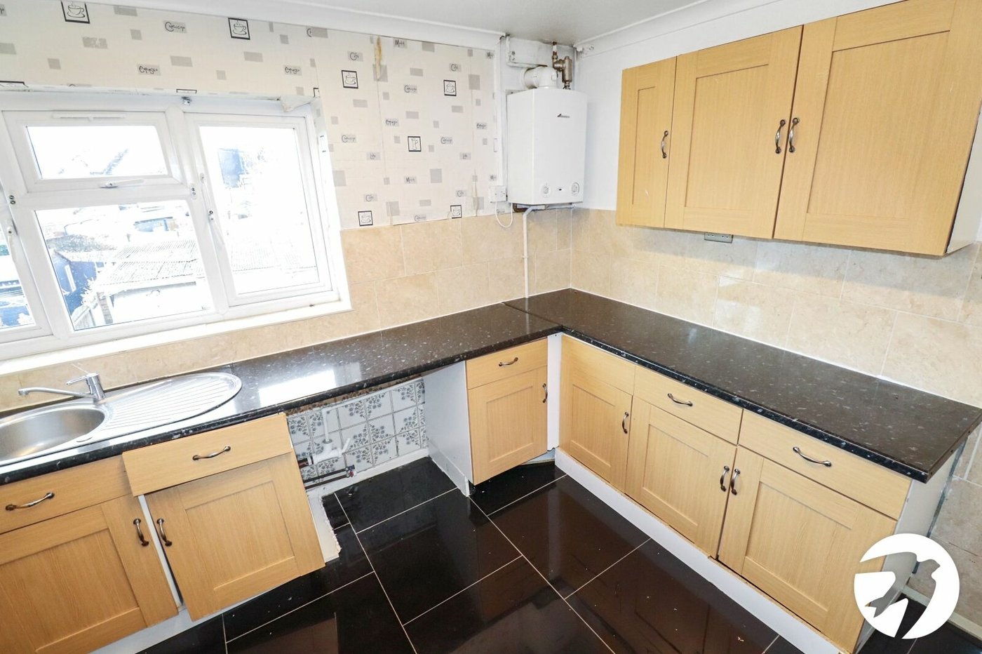 2 bedroom property for sale in Belvedere | Robinson Jackson